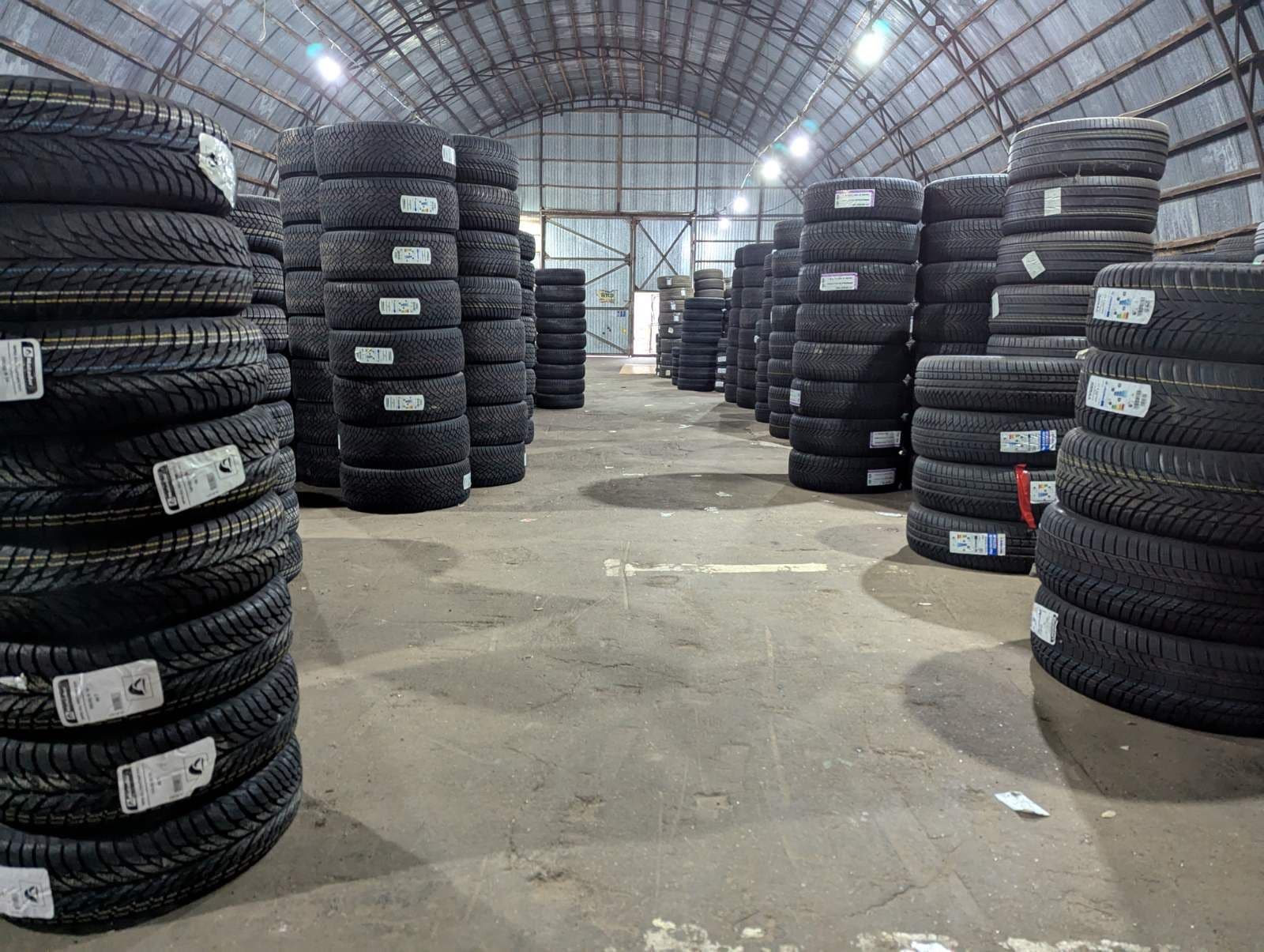 Шинний склад